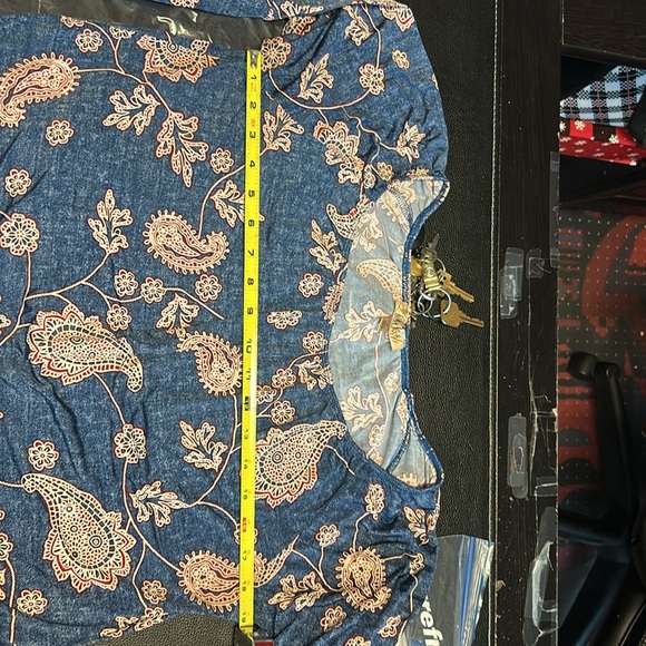 Lavish top - Picture 6 of 6